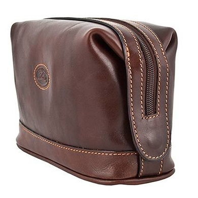 Leather toiletry case Tony Perotti from the Italico collection.